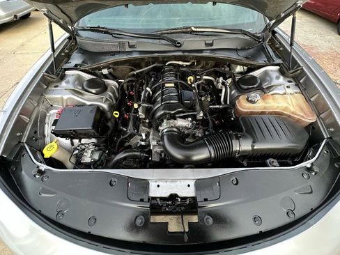 Used 2016 Dodge Charger R/T image 18