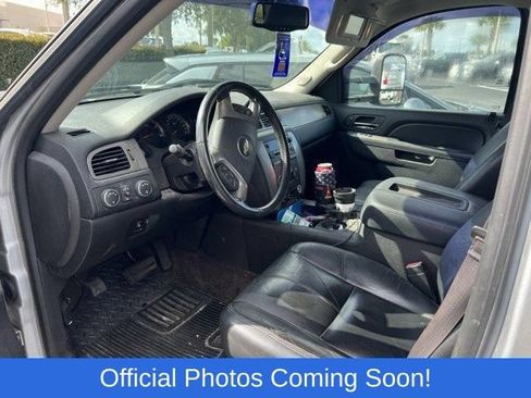 Used 2014 Chevrolet Silverado 2500 LTZ AWD/4WD image 3