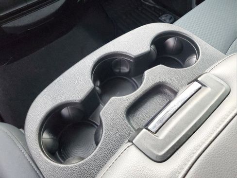 Used 2018 RAM 1500 Express image 22