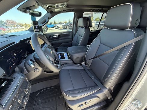 New 2026 Chevrolet Tahoe Premier image 23