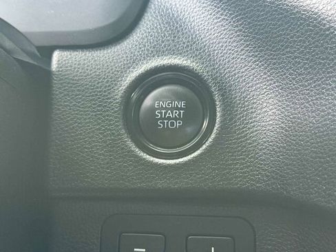 Used 2025 Toyota Tundra SR5 AWD/4WD image 24