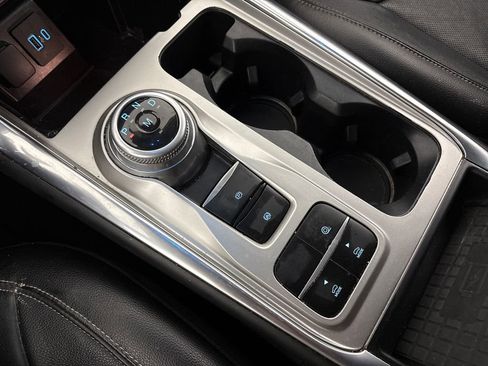 Certified 2020 Ford Explorer Limited w/ Hybrid Equipment Group 310A RWD image 28