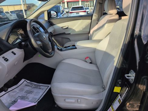 Used 2012 Toyota Venza LE AWD/4WD image 9