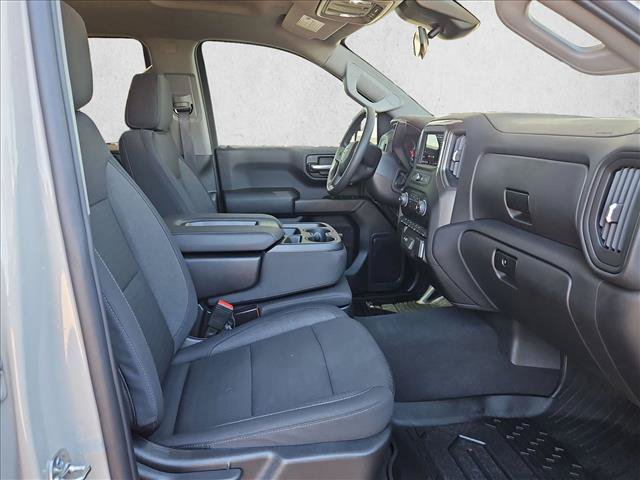 Used 2026 Chevrolet Silverado 1500 Custom w/ Turbomax Blackout Package RWD image 17
