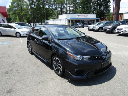 Used 2016 Scion iM FWD image 9