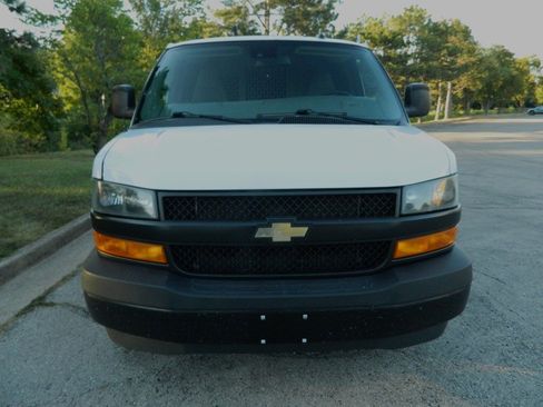 Used 2020 Chevrolet Express 2500 w/ Safety Package RWD image 2