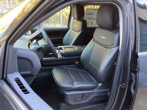 New 2026 Ford Expedition Platinum w/ Driver's Package AWD/4WD image 32