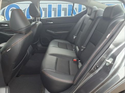 Used 2021 Nissan Altima 2.5 SR FWD image 13