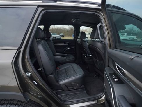 Used 2024 Kia Telluride SX Prestige X-Pro image 23