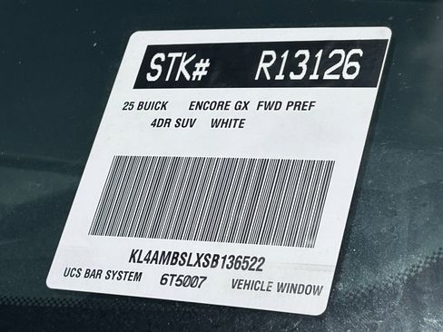 Used 2025 Buick Encore GX Preferred FWD image 4