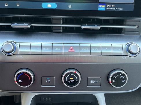 New 2026 Hyundai Kona SE image 24