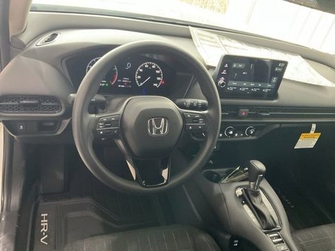 New 2026 Honda HR-V LX image 6