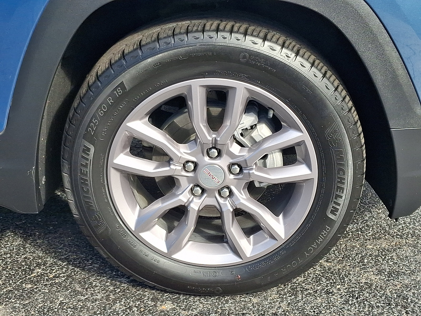 Used 2024 GMC Terrain SLT AWD/4WD image 8