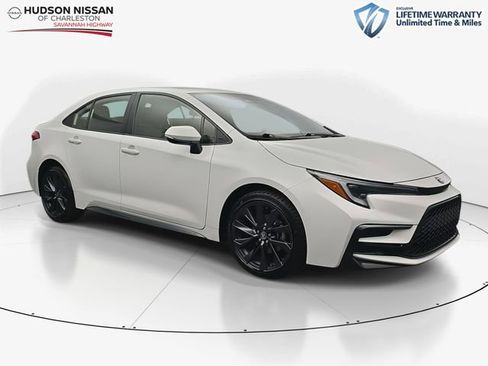 Used 2023 Toyota Corolla SE image 1