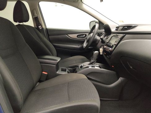 Used 2021 Nissan Rogue Sport S image 21