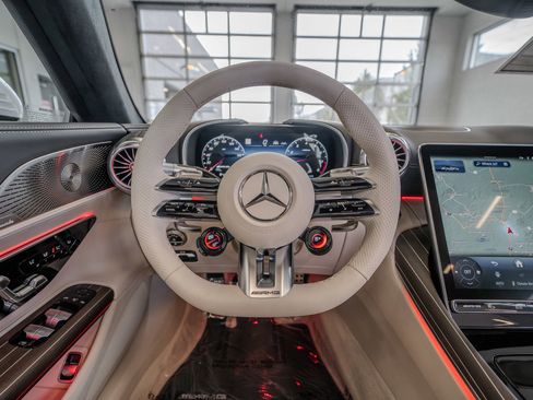 New 2026 Mercedes-Benz SL 43 AMG image 9