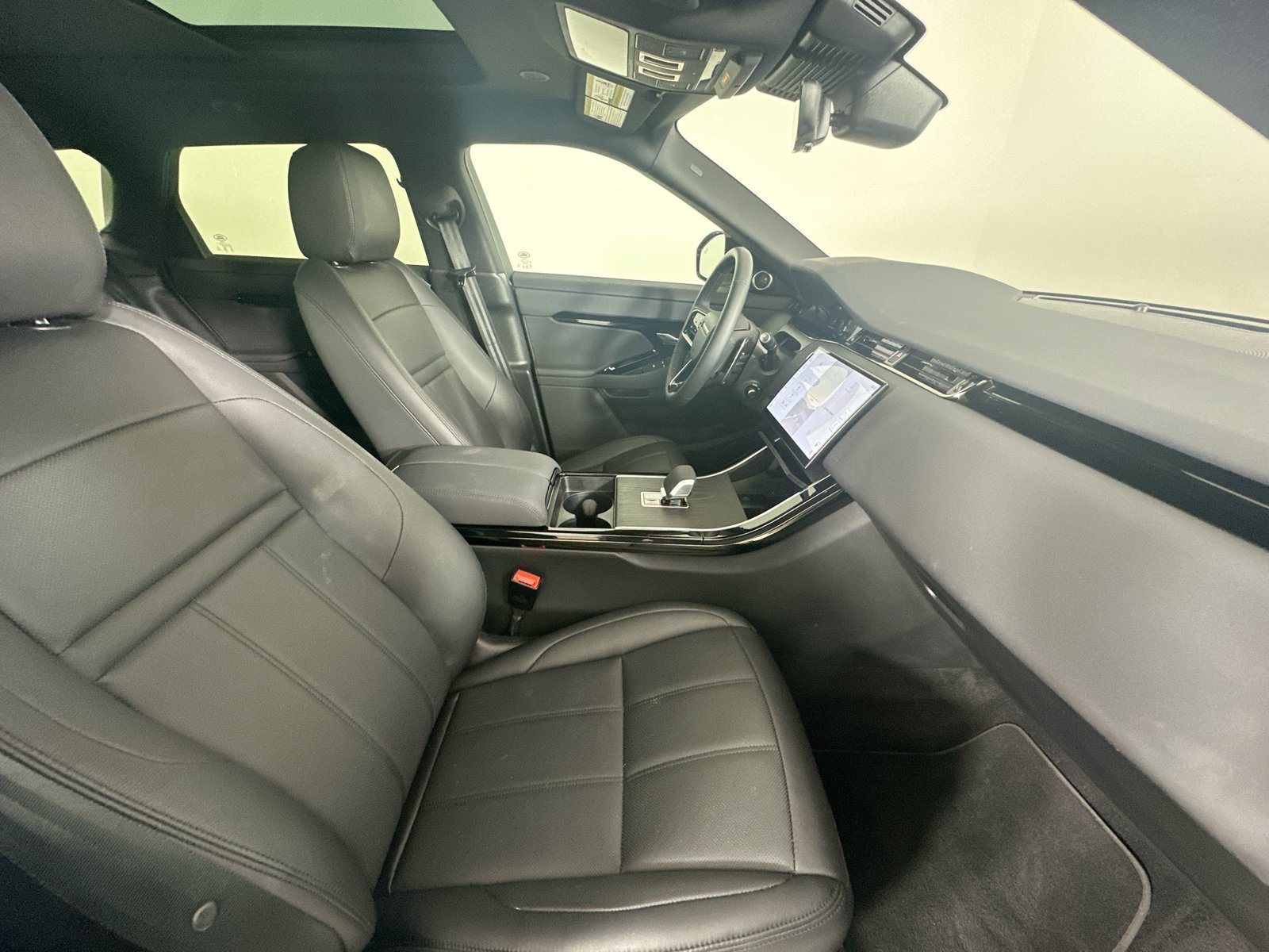 Used 2026 Land Rover Range Rover Evoque S AWD/4WD image 45