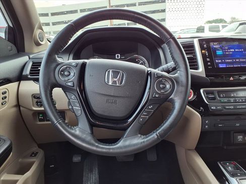 Certified 2017 Honda Pilot Elite image 13