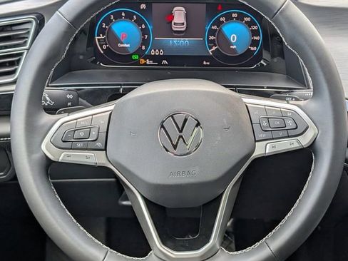 New 2026 Volkswagen Atlas Cross Sport SE FWD image 14