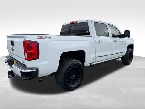 Used 2017 Chevrolet Silverado 1500 LTZ Z71 w/ LTZ Plus Package image 10