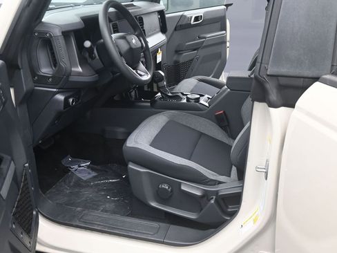 Used 2025 Ford Bronco 4-Door w/ Sasquatch Package image 19