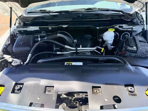 Used 2019 RAM 1500 Classic SLT w/ Protection Group AWD/4WD image 12