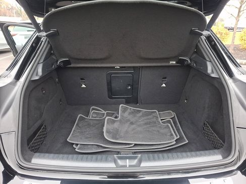 Certified 2019 Mercedes-Benz GLA 250 4MATIC image 28