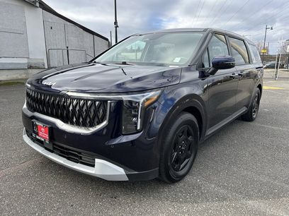 Used 2025 Kia Carnival