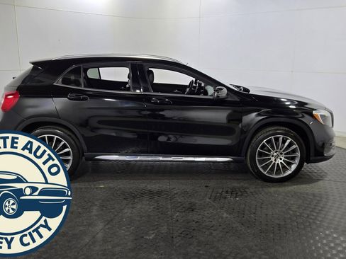 Used 2019 Mercedes-Benz GLA 250 4MATIC image 8