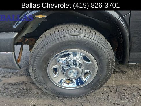 Certified 2016 Chevrolet Express 3500 LT w/ LT Preferred Equipment Group image 32