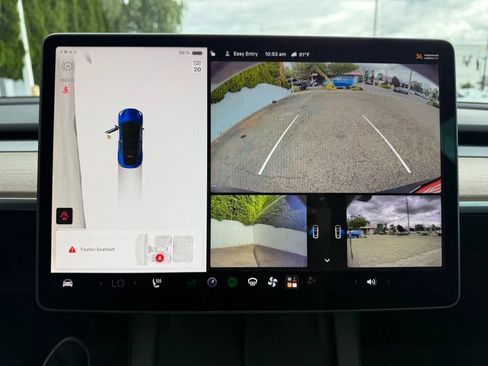 Used 2022 Tesla Model Y Long Range AWD/4WD image 22