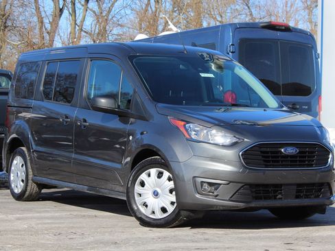 Used 2023 Ford Transit Connect XLT image 1