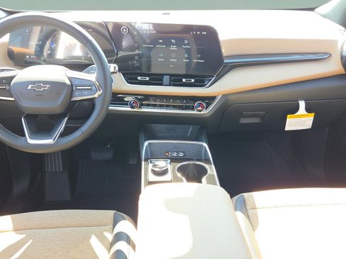 New 2026 Chevrolet Equinox ACTIV image 31