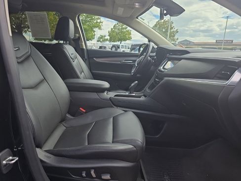 Used 2019 Cadillac XT5 Premium Luxury w/ LPO, Black Ice Package image 22