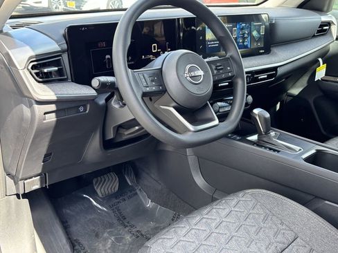 New 2026 Nissan Kicks SV image 13