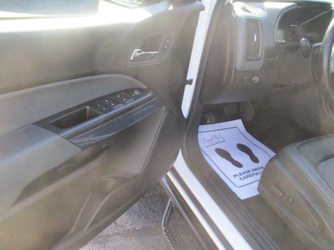 Used 2015 Chevrolet Colorado Z71 RWD image 19