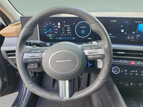 Certified 2024 Hyundai Sonata Limited FWD image 9