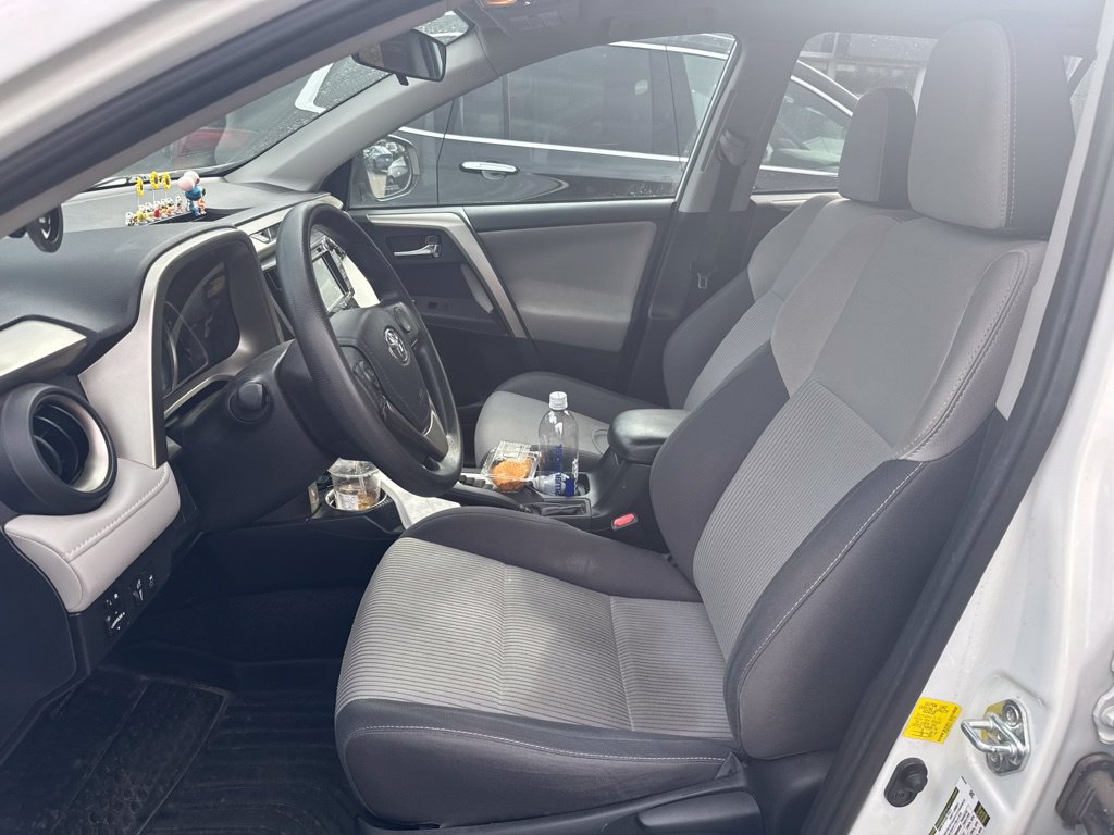 Used 2015 Toyota RAV4 XLE FWD image 29