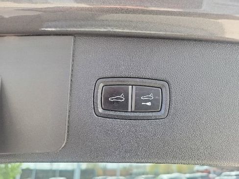 Used 2020 Porsche Cayenne AWD/4WD image 20