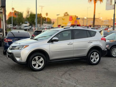 Used 2013 Toyota RAV4 XLE image 8