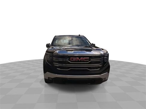 Certified 2023 GMC Sierra 1500 SLT w/ SLT Premium Package image 4