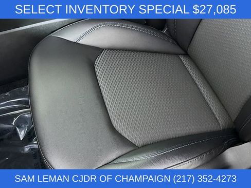 New 2026 Jeep Compass Latitude image 18