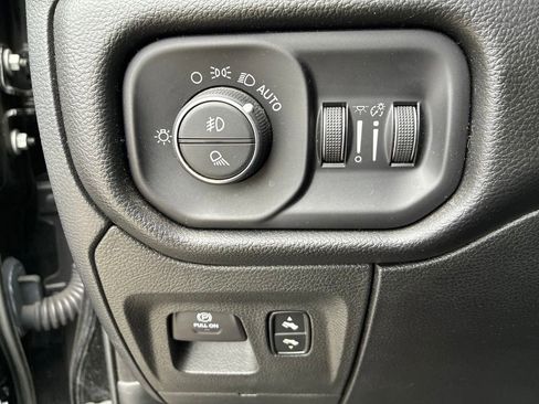 Used 2019 RAM 1500 Big Horn AWD/4WD image 26