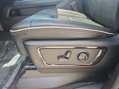 Used 2023 RAM 1500 Limited w/ Night Edition AWD/4WD image 28