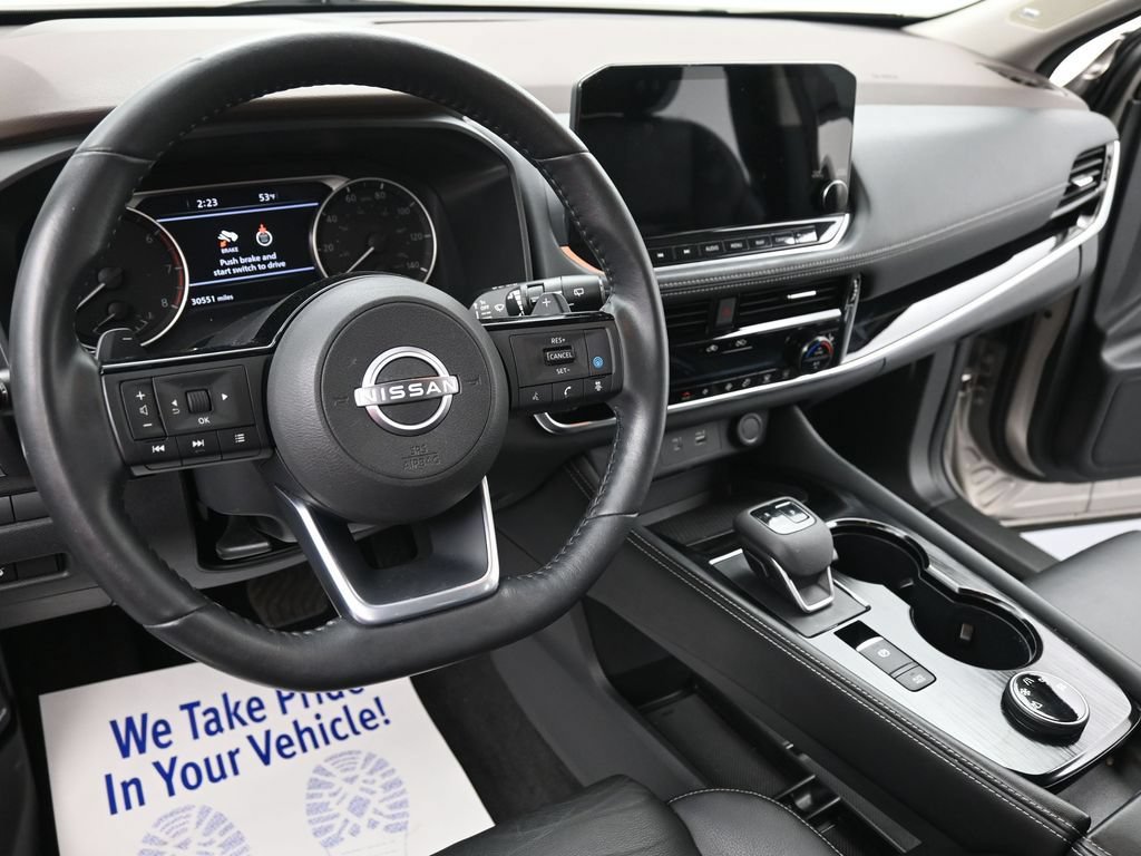 Used 2023 Nissan Rogue SL w/ SL Premium Package AWD/4WD image 16