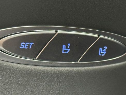 Used 2022 Genesis GV70 3.5T Sport w/ Sport Prestige Package AWD/4WD image 41