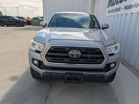 Used 2019 Toyota Tacoma SR5 RWD image 18