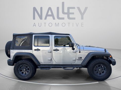 Used 2013 Jeep Wrangler Unlimited Sport AWD/4WD image 6
