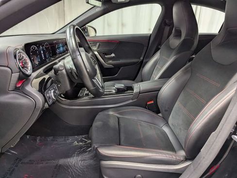 Used 2023 Mercedes-Benz CLA 250 4MATIC image 10