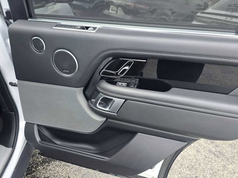 Used 2020 Land Rover Range Rover Long Wheelbase HSE image 13